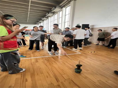 2024年重固鎮(zhèn)職工健康嘉年華圓滿結(jié)束 上海創(chuàng)力集團(tuán)職工代表隊榮獲團(tuán)體第三名(圖2) 2024年重固鎮(zhèn)職工健康嘉年華圓滿結(jié)束 上海創(chuàng)力集團(tuán)職工代表隊榮獲團(tuán)體第三名(圖2)