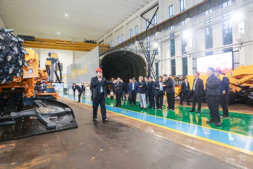 【開(kāi)放合作 共享未來(lái)】上海創(chuàng)力集團(tuán)院士工作站等揭牌儀式圓滿結(jié)束(圖23) 【開(kāi)放合作 共享未來(lái)】上海創(chuàng)力集團(tuán)院士工作站等揭牌儀式圓滿結(jié)束(圖23)