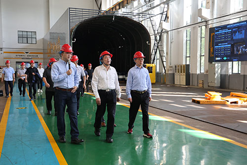 中國工程院院士謝和平一行蒞臨創(chuàng)力集團考察指導(dǎo)(圖3) 中國工程院院士謝和平一行蒞臨創(chuàng)力集團考察指導(dǎo)(圖3)