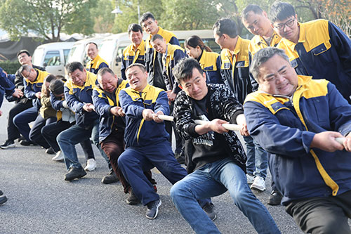 拔河4.jpg 躍動創(chuàng)力 智勝未來 | 創(chuàng)力集團2025年主題運動會圓滿落幕(圖9)